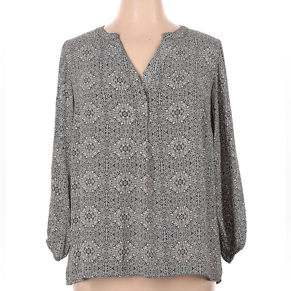 Faith & Zoe Long Sleeve Blouse